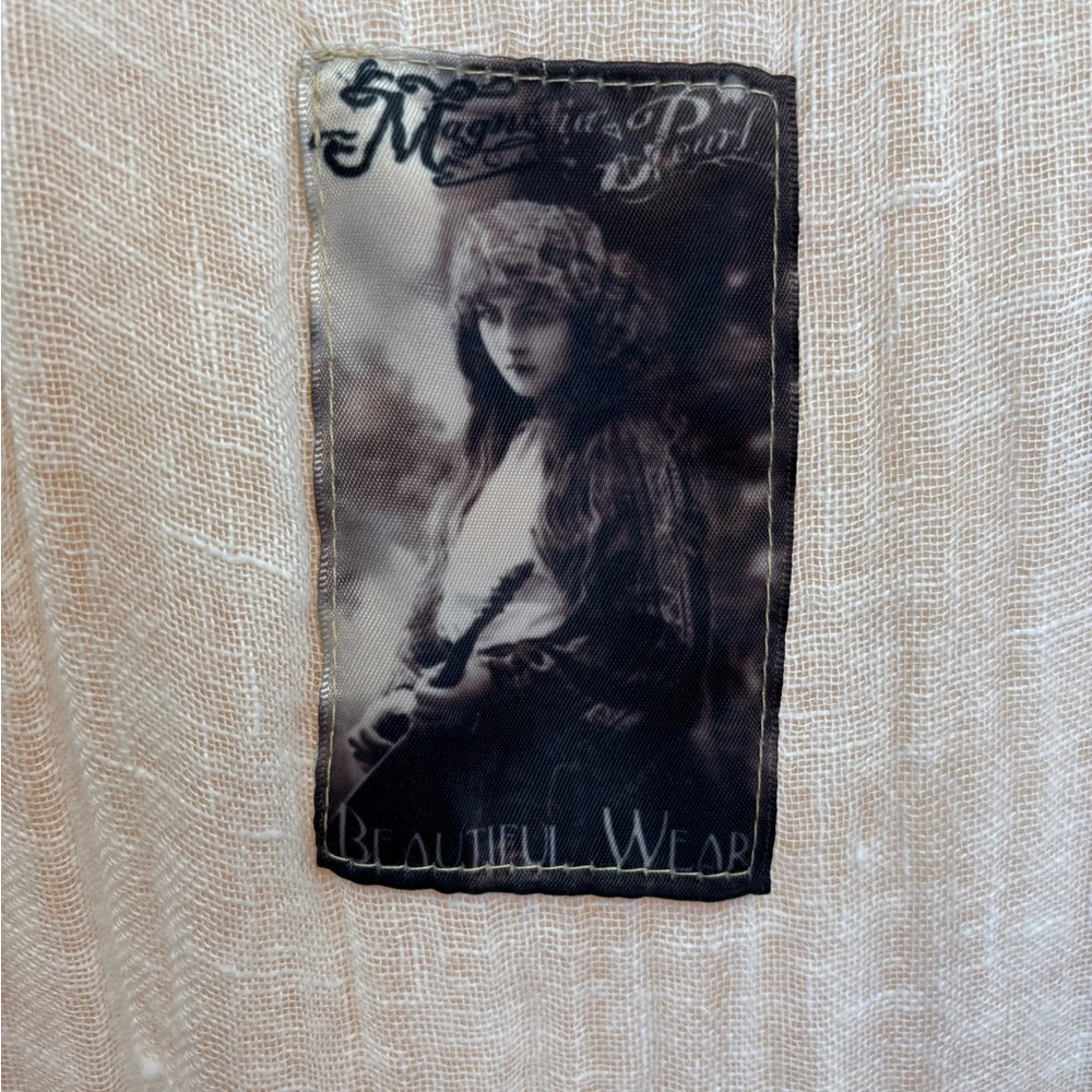 Vintage Magnolia Pearl